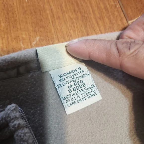 L.L.BEAN FLEECE VEST MEDIUM - Picture 5 of 9
